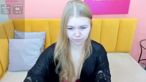 Snapshot of avasunshine_ chatting on 07.09.26 Ava online show from 07.09.26