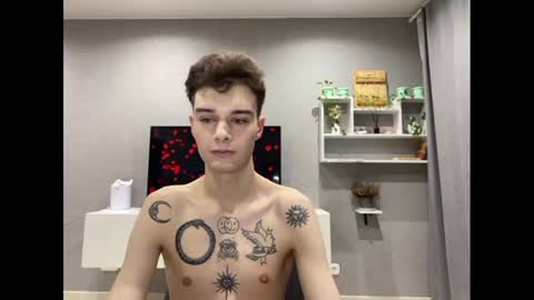 Snapshot of avegothy chatting on 01.05.25 gothy 3 online show from 01.05.25