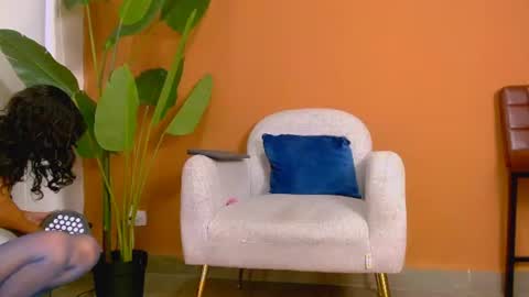 Snapshot of aveline_nuit chatting on 06.26.26 Hi im aqua is nice with me online show from 06.26.26