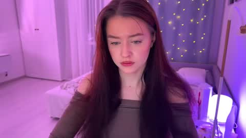 Snapshot of aveme_melissa chatting on 02.10.25 aveme_melissa online show from 02.10.25