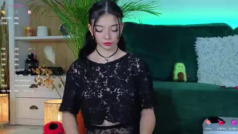 AveryWillow online show from 10.16.25