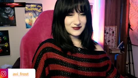 Snapshot of avi_frost chatting on 01.09.25 Saraaaa independent model 3 online show from 01.09.25