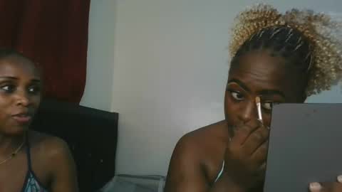 Snapshot of avian_babe1 chatting on 07.27.26 avian_babe1 online show from 07.27.26