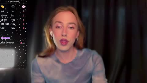 avril_pearly_ online show from 04.13.26