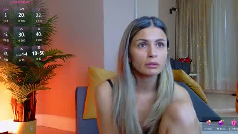 AVRILL CYRUX online show from 01.19.26