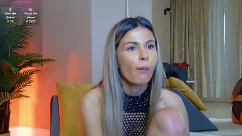 AVRILL CYRUX online show from 02.06.26