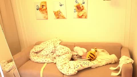 Avrora online show from 02.12.25