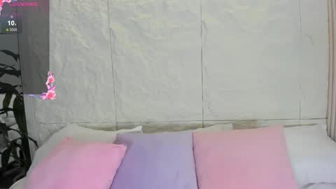 Avy  online show from 11.22.25