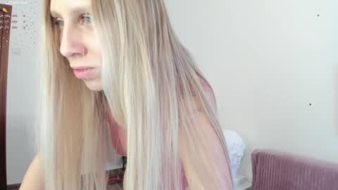 Emily online show from 01.08.25