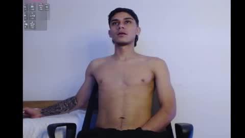 axel davis  online show from 10.22.25