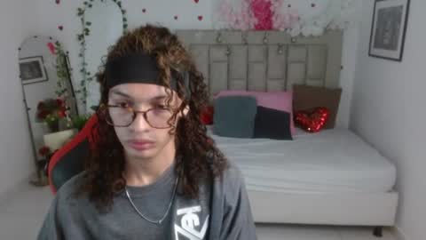 Snapshot of axel_fox7 chatting on 06.14.26 Axel online show from 06.14.26