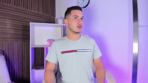 Snapshot of axel_grey_ chatting on 10.25.25 axel_grey_ online show from 10.25.25