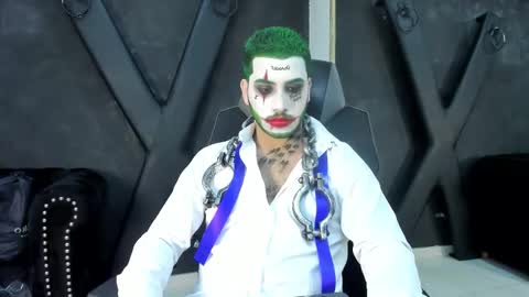 Snapshot of axel_grey_ chatting on 10.30.25 axel_grey_ online show from 10.30.25