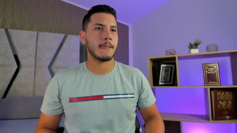 axel_grey_ online show from 04.11.26