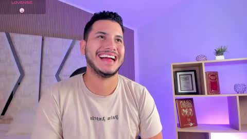 axel_grey_ online show from 04.18.26