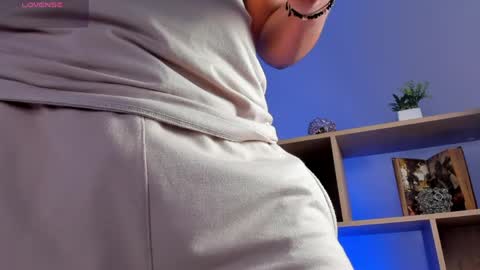 axel_grey_ online show from 04.19.26