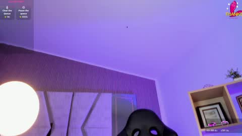 axel_grey_ online show from 06.04.26