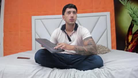 axel_hendrick online show from 02.02.26