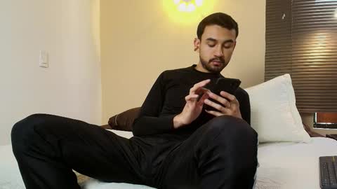 Axel Moon online show from 10.21.25