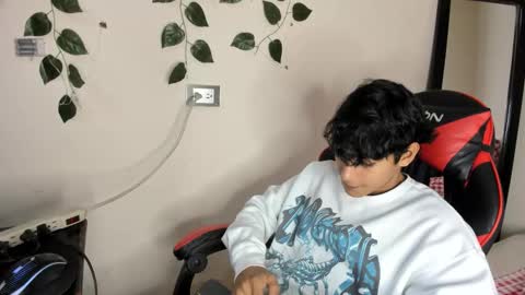 axel_rosse2 online show from 11.17.25