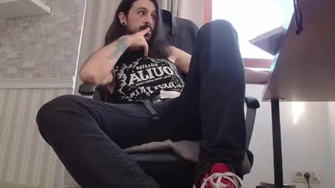 AxelColton online show from 10.19.25