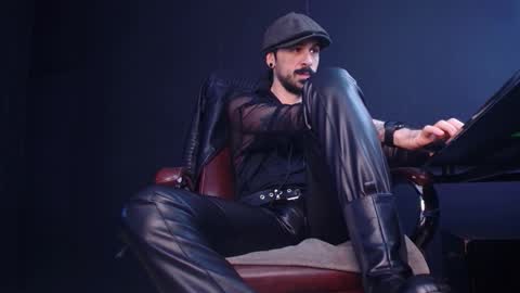 AxelColton online show from 10.24.25