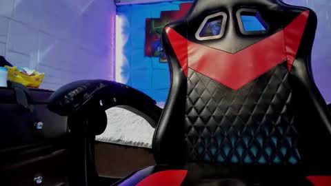 Axell Cross2 online show from 02.10.26