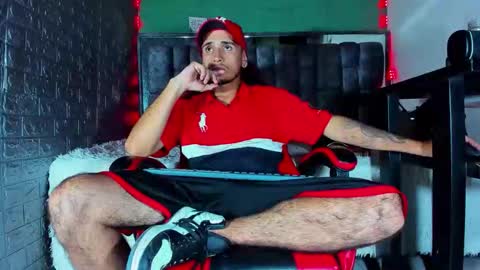 Axell Cross2 online show from 04.19.26