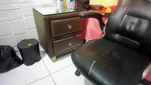 Axell Cross2 online show from 04.21.26