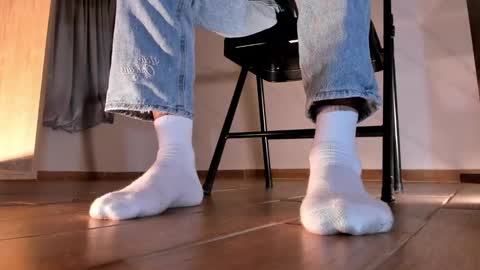 Snapshot of axellcollins chatting on 02.20.25 im your little femboy ALEX online show from 02.20.25