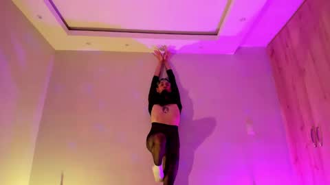 Snapshot of axellcollins chatting on 03.11.25 im your little femboy ALEX online show from 03.11.25