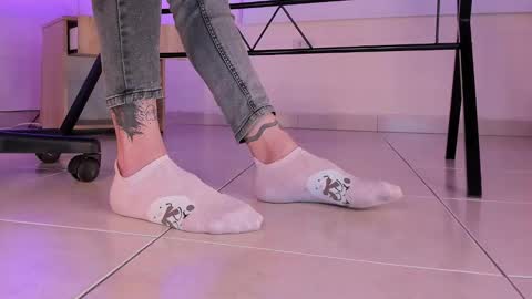 im your little femboy  ALEX   online show from 12.20.25