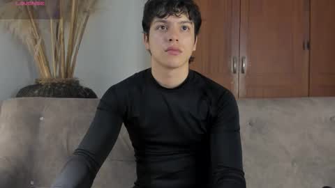 Axel Raven online show from 12.17.25