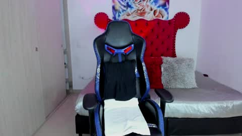 Snapshot of axelwinters_ chatting on 05.11.26 Axel online show from 05.11.26