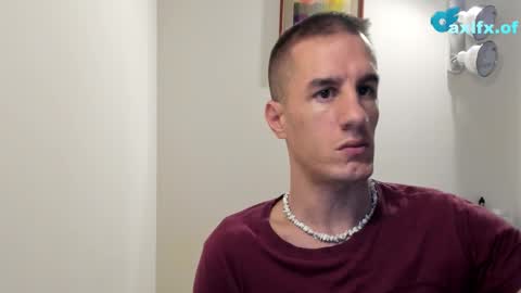 Snapshot of axl_fx chatting on 10.28.25 Axl online show from 10.28.25