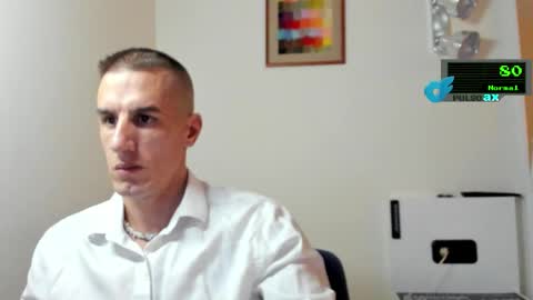 Snapshot of axl_fx chatting on 11.08.25 Axl online show from 11.08.25