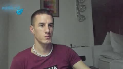 Snapshot of axl_fx chatting on 11.26.25 Axl online show from 11.26.25