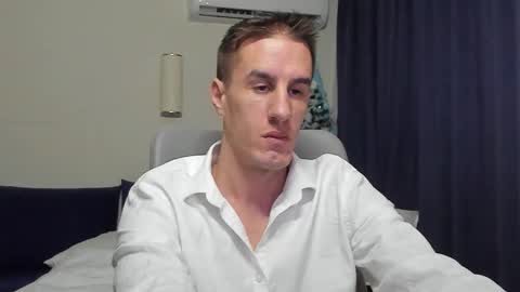 Axl online show from 01.07.26