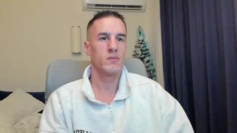 Axl online show from 01.11.26