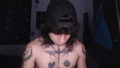 Snapshot of axl_kush_ chatting on 12.16.25 Axel Kush online show from 12.16.25