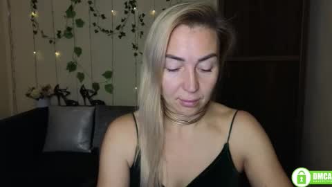 Jully online show from 11.04.25