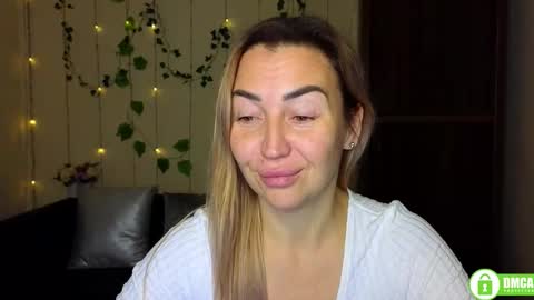 Jully online show from 11.29.25