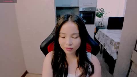 Aya Moon online show from 11.20.25