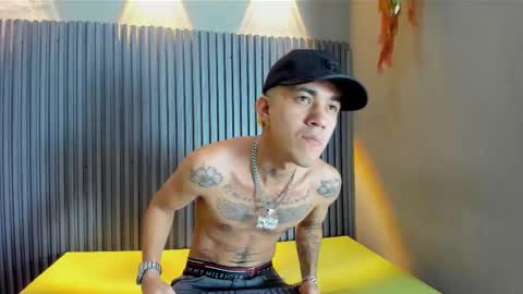 Snapshot of ayala_tattoo chatting on 12.16.25 Ayala online show from 12.16.25