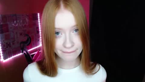 Snapshot of ayanagrrace chatting on 12.15.25 Aya online show from 12.15.25