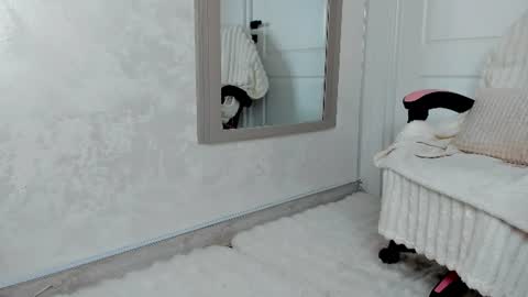 Snapshot of ayaye_ chatting on 07.22.26 SundyRose online show from 07.22.26