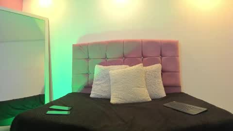 Snapshot of ayira_caramel chatting on 02.27.26 ayira_caramel online show from 02.27.26