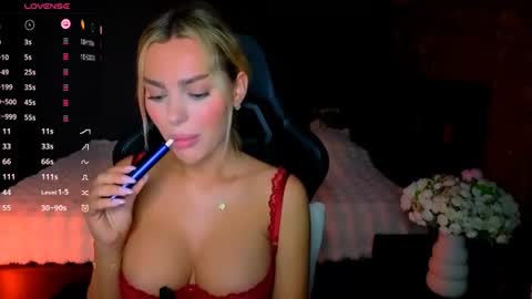 Snapshot of ayla_demir chatting on 07.09.26 Ayla Demir online show from 07.09.26