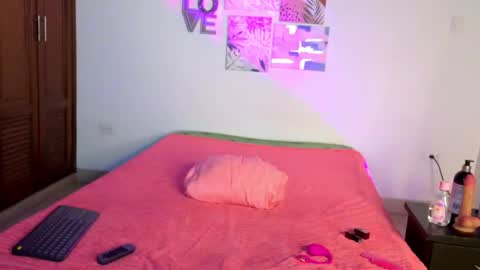 aylah_beckham online show from 04.18.26