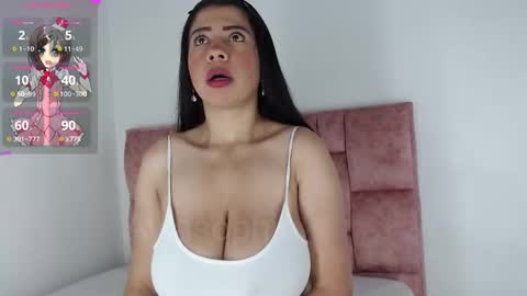 Snapshot of aylasophia_ chatting on 12.11.24 Ayla Sophia online show from 12.11.24